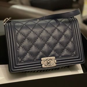 calfskin &ruthenium-finish Metal medium boy Chanel